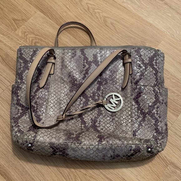Michael Kors Bag!!!! Best Offer!!! - Picture 1 of 4